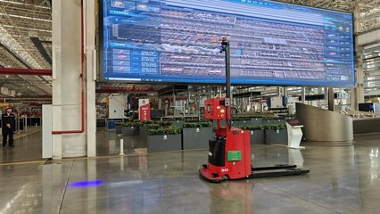 構(gòu)建人工智能創(chuàng)新生態(tài)，以軟件服務(wù)引領(lǐng)未來科技變革